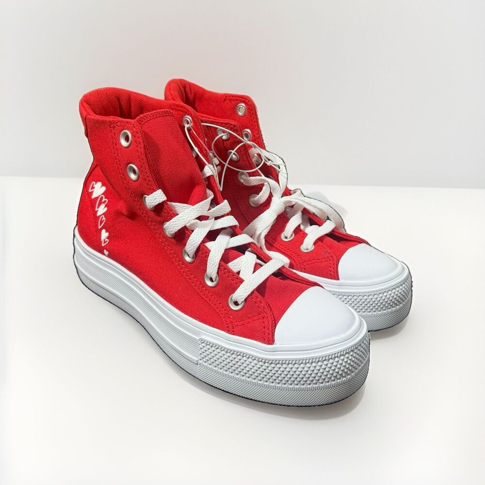 Converse Chuck Taylor All Star Move Red Heart Hi Platform Sneakers Women’s 6.5